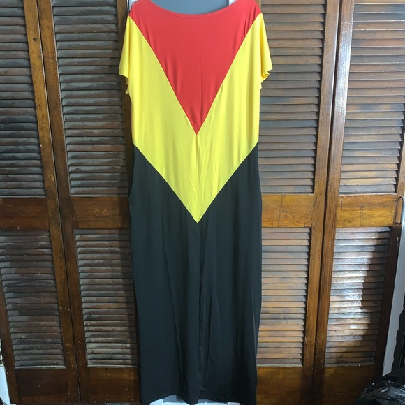 Oversized Maxi Dress - Picture 2 of 3